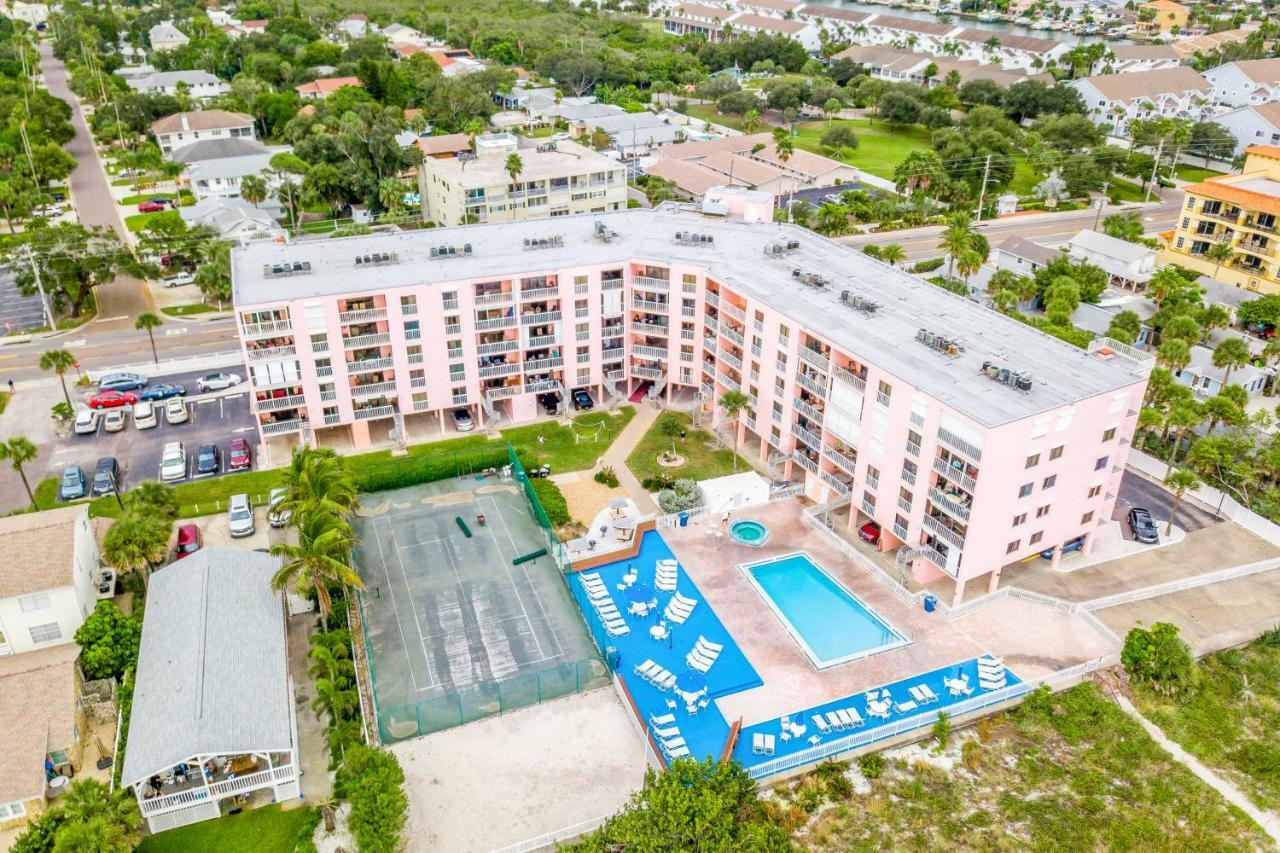 Reef Club 304 Apartment Clearwater Beach Exterior photo
